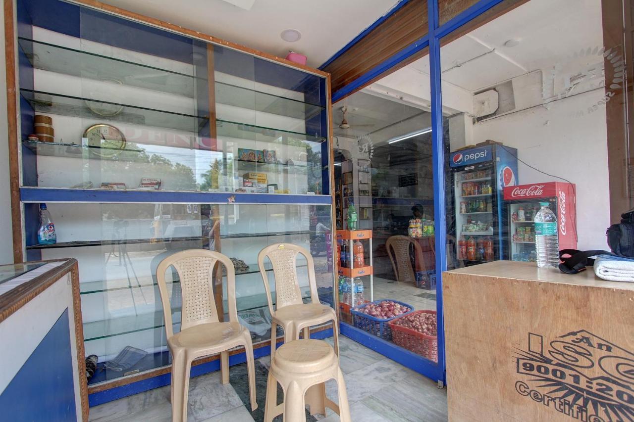 Oyo 38664 Rt Residency Hotel Golden Rock Exterior photo
